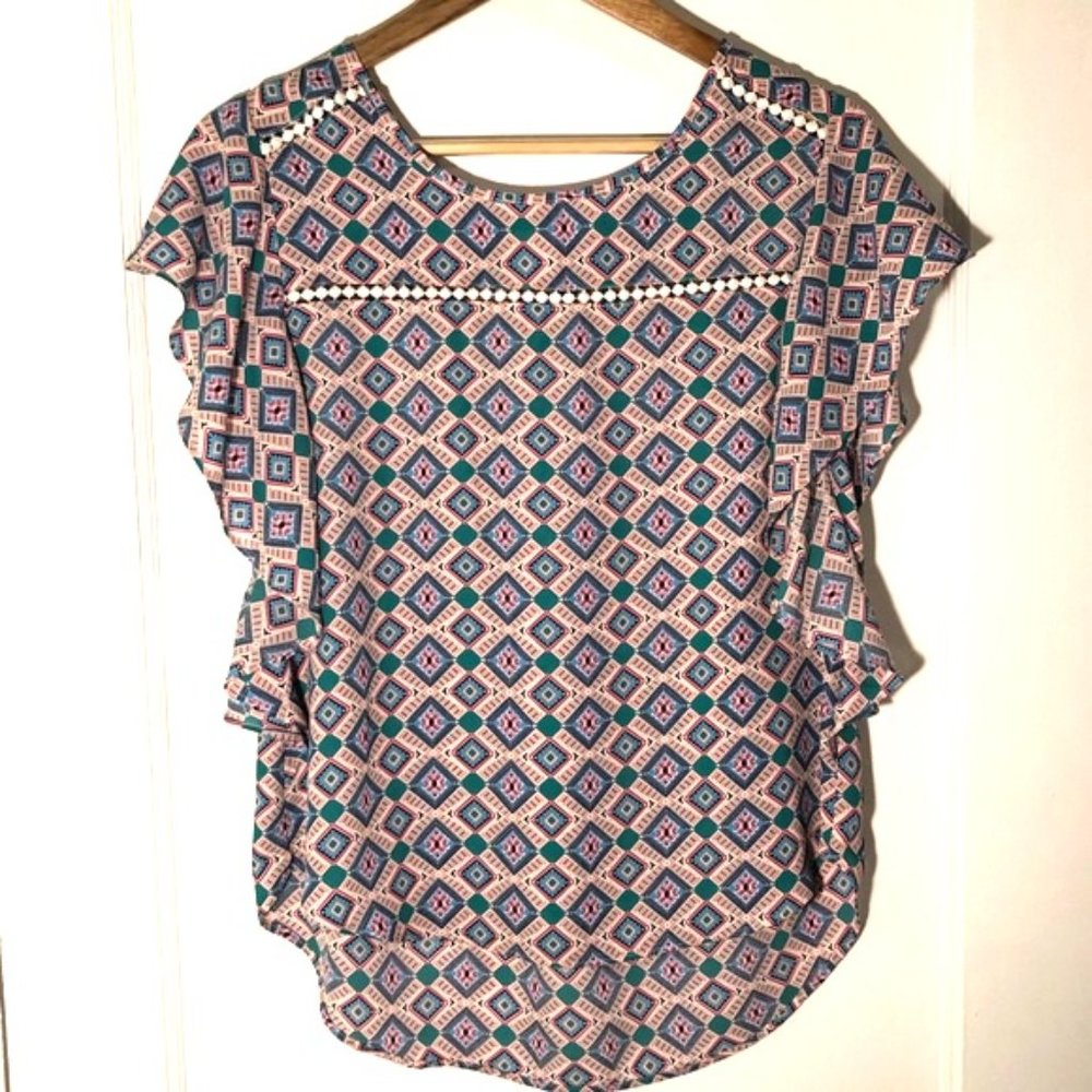 Very Cute Jennie and Marlis Top ❤️